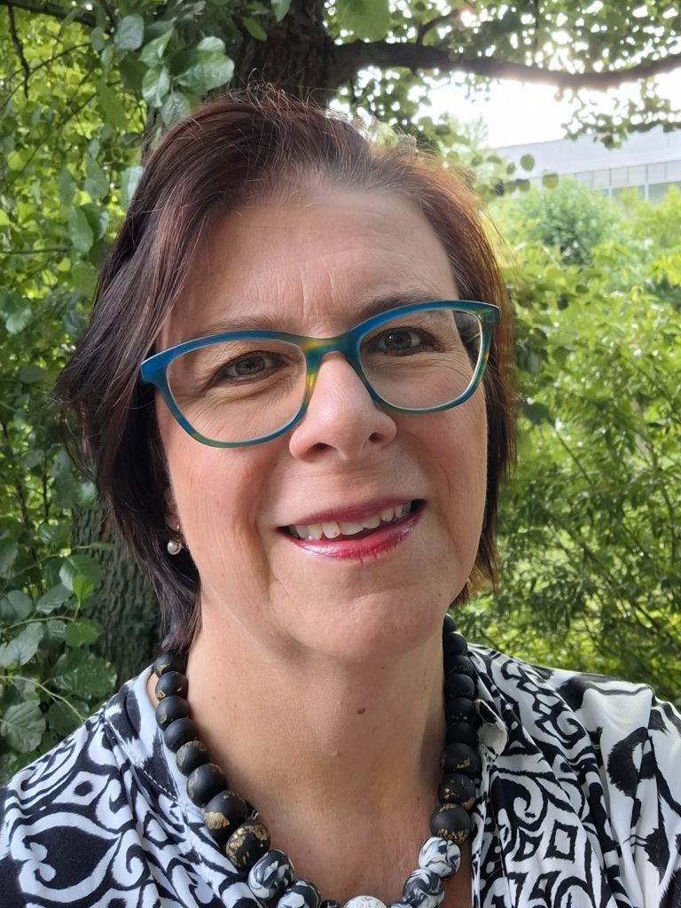 Birgit Gwuzdz Birgit Gwuzdz